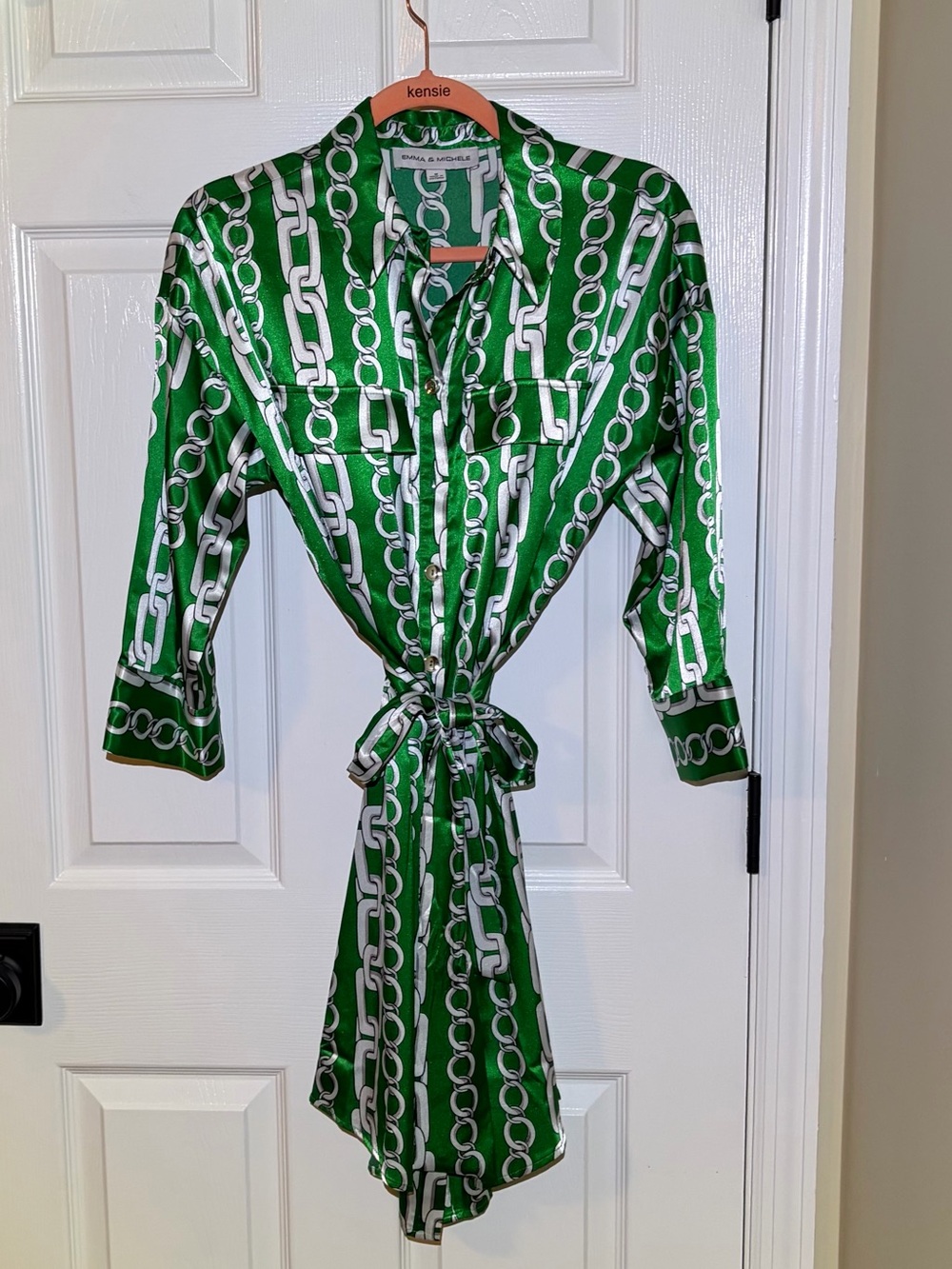 Like New Emerald Green Chain Print Tie-Waist Button Front Shirt Dress. Sz Med